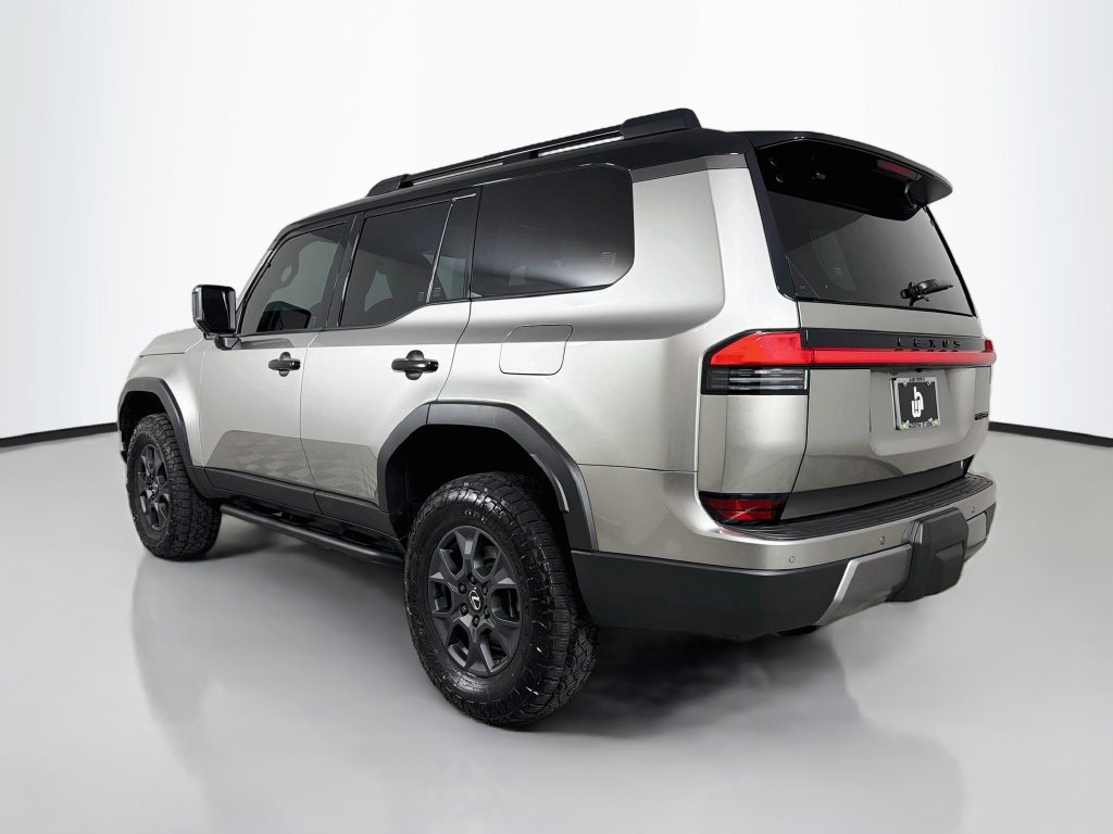 Used 2026 Lexus GX 550 w/ Accessory Package (CT) AWD/4WD image 7
