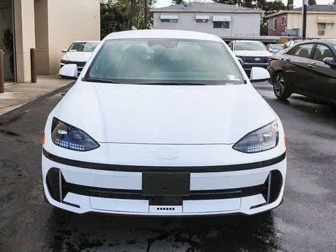 New 2025 Hyundai Ioniq 6 SEL image 2
