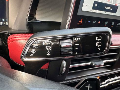 Used 2023 Lincoln Corsair Reserve w/ Equipment Group 201A image 27