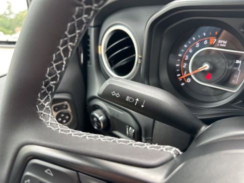 New 2026 Jeep Gladiator Sport AWD/4WD image 25