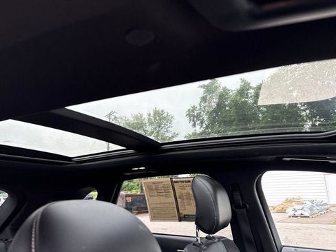 Used 2019 Ford Edge ST w/ Equipment Group 401A AWD/4WD image 10