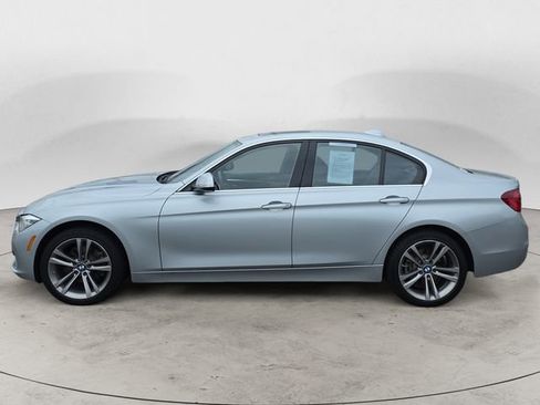 Used 2018 BMW 328d xDrive Sedan w/ Premium Package AWD/4WD image 2
