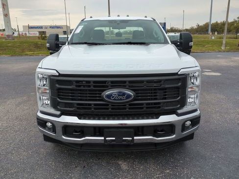 New 2026 Ford F250 XL w/ XL Chrome Package RWD image 3