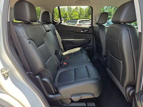Used 2021 GMC Acadia SLT AWD/4WD image 20
