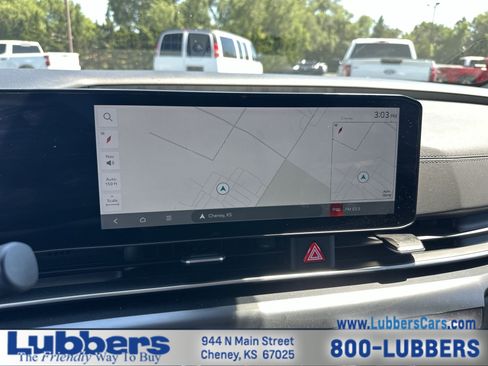Used 2026 Kia Carnival FWD image 18