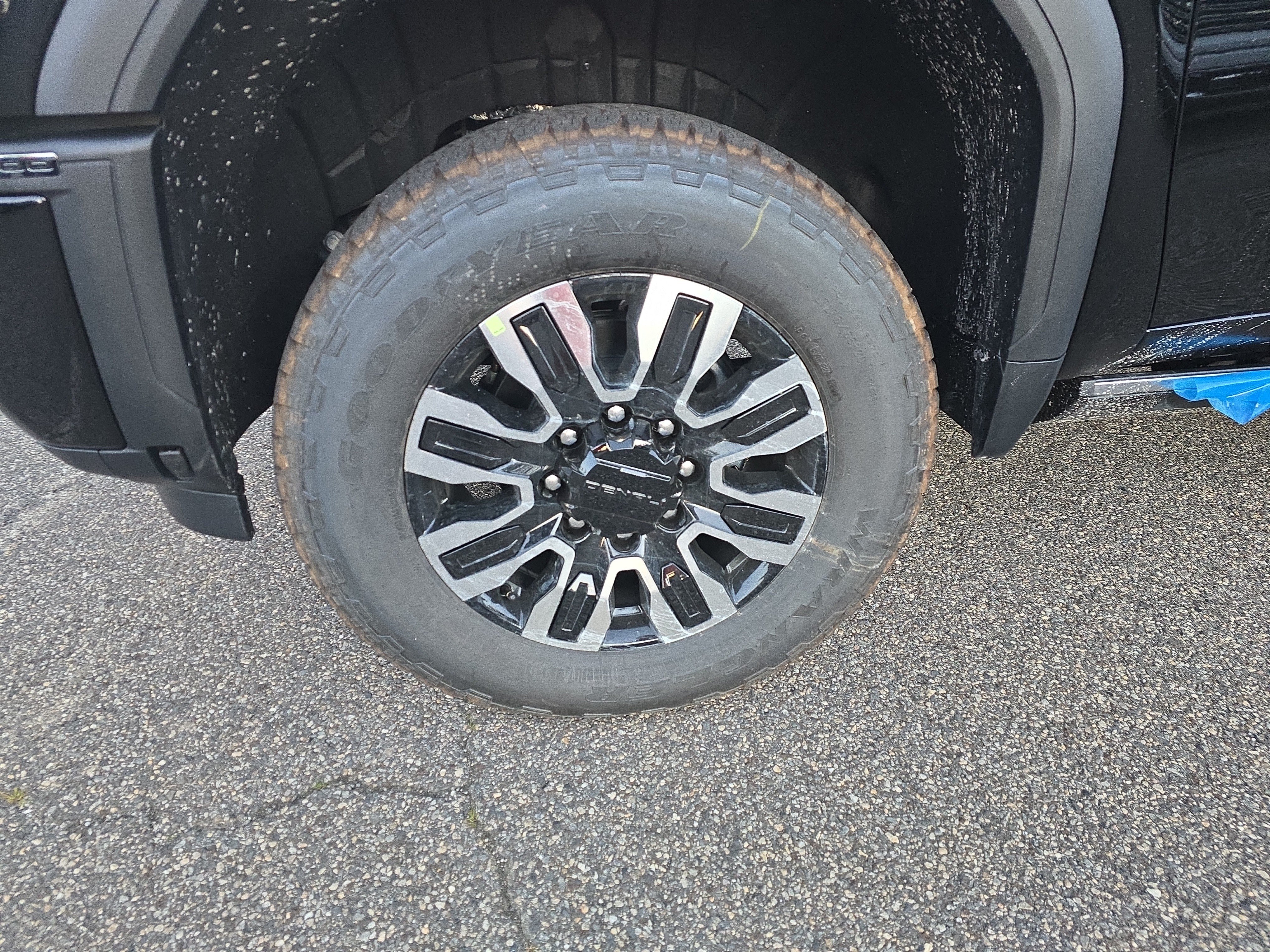 New 2026 GMC Sierra 3500 Denali Ultimate AWD/4WD image 10