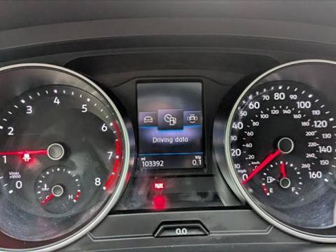 Used 2021 Volkswagen Tiguan S FWD image 26