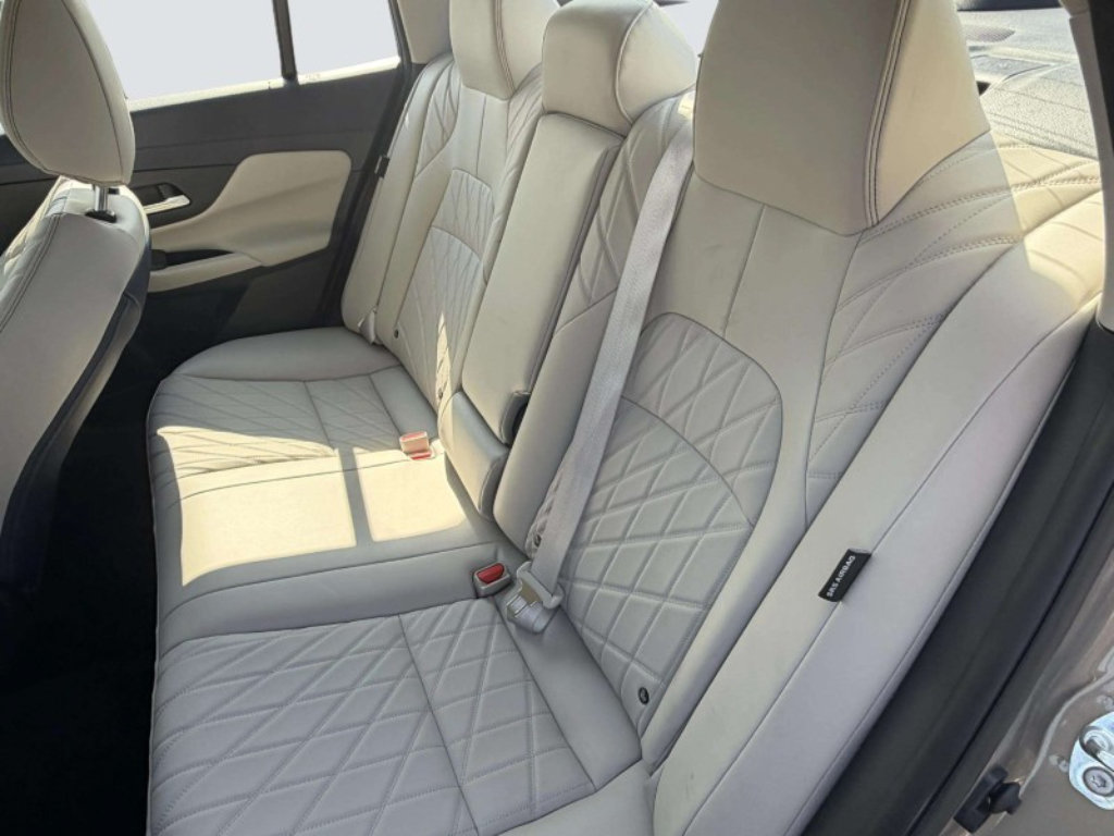 Used 2026 Nissan Sentra SL w/ Floor Mat Package FWD image 22