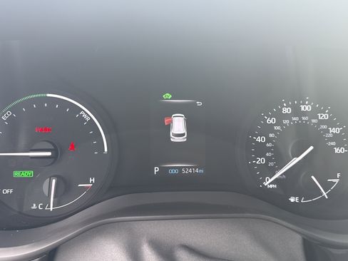 Certified 2024 Toyota Sienna XLE image 15