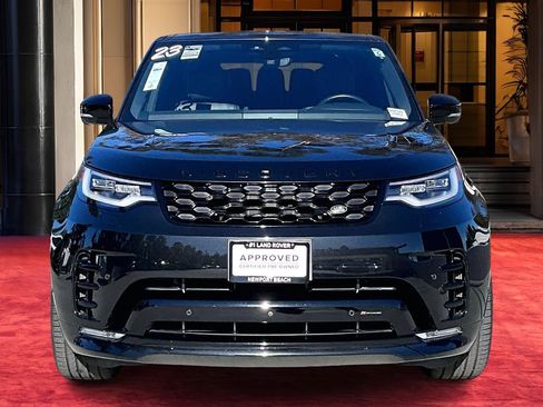 Used 2023 Land Rover Discovery S R-Dynamic image 2