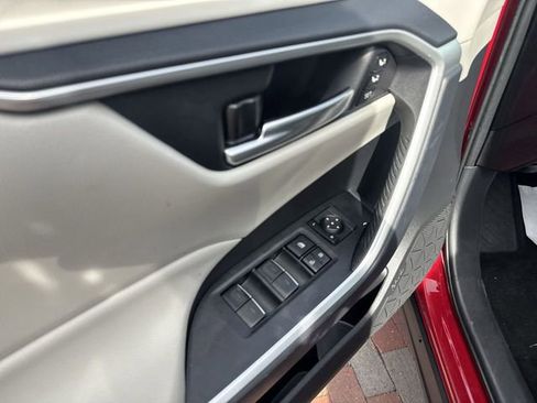 Used 2025 Toyota RAV4 XLE Premium FWD image 13