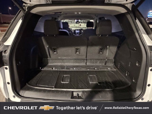 Used 2021 Chevrolet Traverse LT FWD image 33