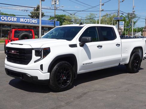 Used 2024 GMC Sierra 1500 Pro w/ Graphite Edition AWD/4WD image 2