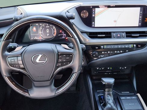 Used 2019 Lexus ES 350 w/ Premium Package FWD image 28