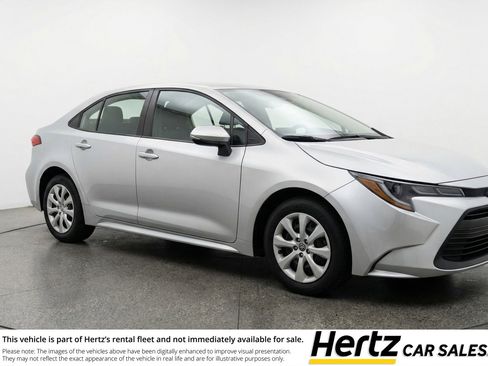 Used 2025 Toyota Corolla LE FWD image 1