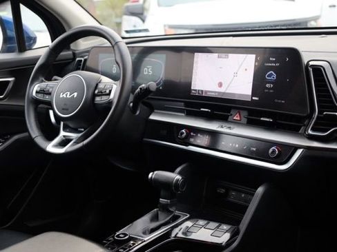 Used 2025 Kia Sportage EX image 38