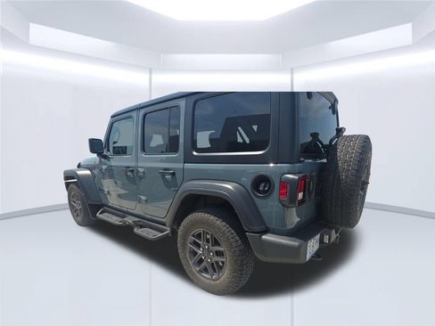 Used 2024 Jeep Wrangler Unlimited Sport AWD/4WD image 5