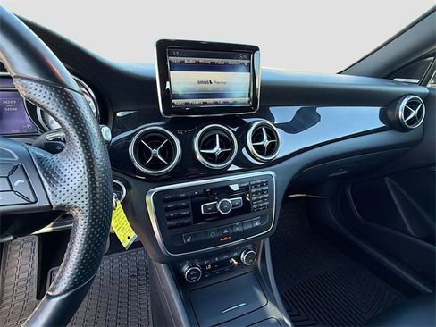 Used 2014 Mercedes-Benz CLA 250 4MATIC image 26
