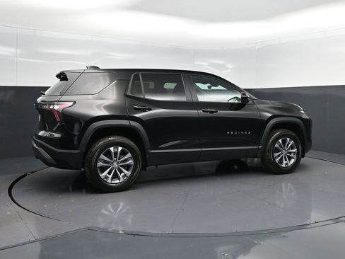 New 2026 Chevrolet Equinox LT w/ Convenience Package II image 8