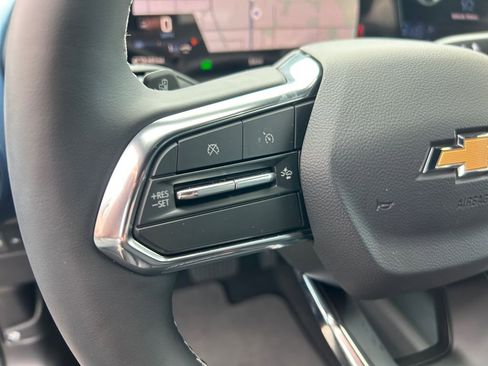 New 2026 Chevrolet Equinox EV LT AWD/4WD image 15