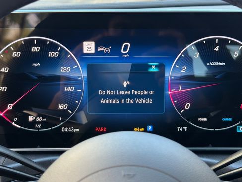 New 2026 Mercedes-Benz CLE 300 4MATIC Coupe image 23