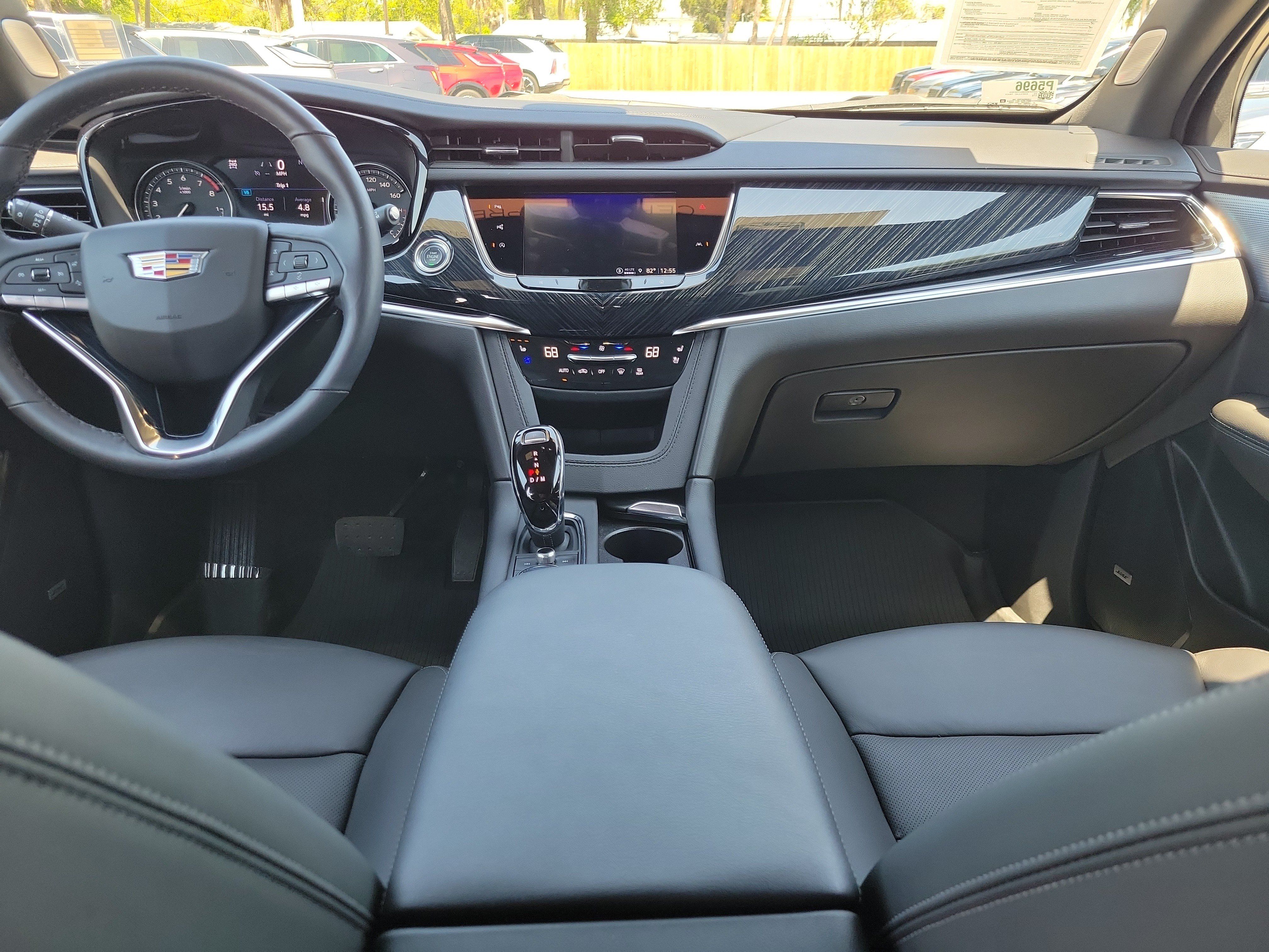 Certified 2024 Cadillac XT6 Premium Luxury w/ Technology Package AWD/4WD image 14