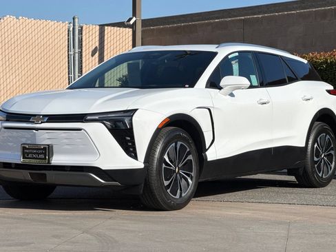 Used 2024 Chevrolet Blazer EV LT AWD/4WD image 8