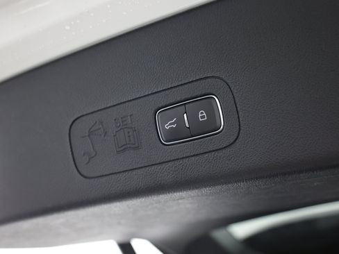 Used 2022 Lincoln Aviator Grand Touring w/ Equipment Group 301A AWD/4WD image 43