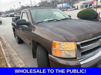 Used 2008 Chevrolet Silverado 1500 LT w/ EZ-Lift Tailgate Package video 3