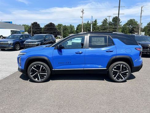 New 2027 Chevrolet Equinox RS AWD/4WD image 2