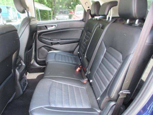 Used 2016 Ford Edge SEL w/ Equipment Group 201A AWD/4WD image 18