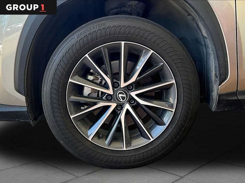 Used 2024 Lexus NX 250 FWD image 9