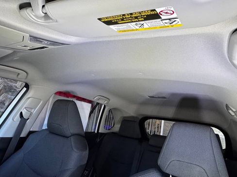 Certified 2025 Toyota RAV4 LE AWD/4WD image 37