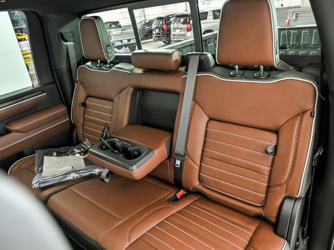 New 2026 GMC Sierra 2500 Denali Ultimate w/ Max Trailering Package AWD/4WD image 11