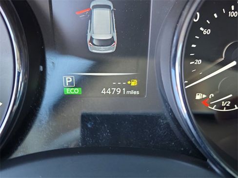 Used 2017 Nissan Rogue SL w/ SL Premium Package image 29