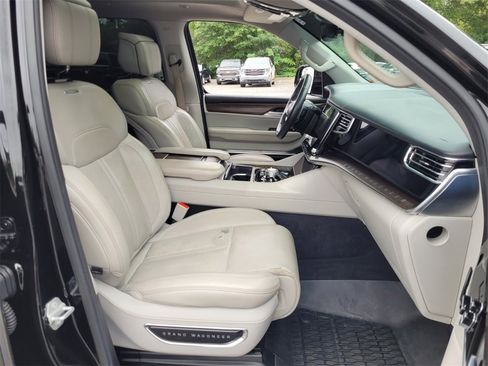 Used 2022 Jeep Grand Wagoneer Series I image 15