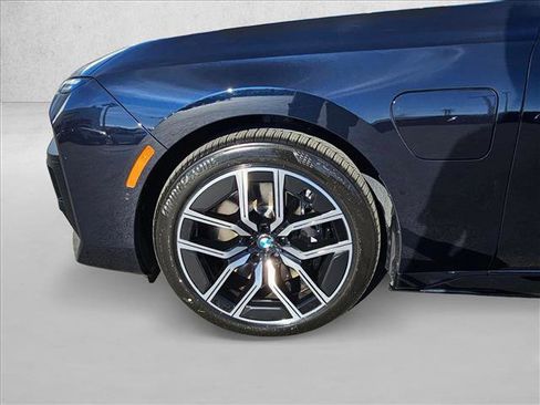 New 2026 BMW 750e xDrive AWD/4WD image 10