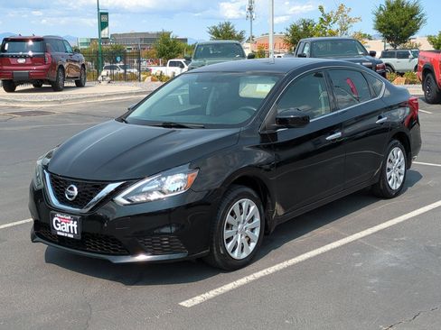 Used 2017 Nissan Sentra S image 10