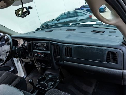 Used 2003 Dodge Ram 2500 Truck SLT AWD/4WD image 17