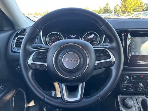 Used 2021 Jeep Compass Latitude AWD/4WD image 23