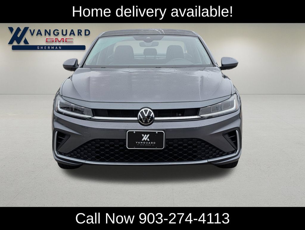 Used 2026 Volkswagen Jetta SE FWD image 2