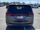 Used 2021 Chrysler Pacifica Touring-L w/ Uconnect Theater Family Group image 4