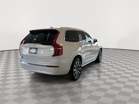 Used 2025 Volvo XC90 B6 Plus image 10