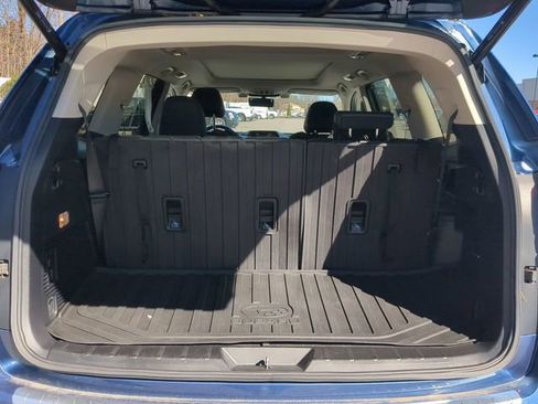 Used 2021 Subaru Ascent Touring w/ Popular Package #2A image 12