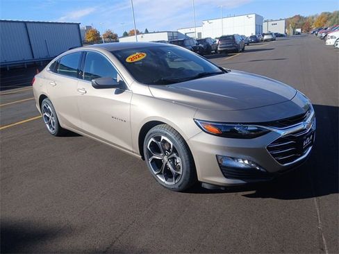 Used 2023 Chevrolet Malibu LT image 1