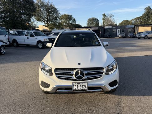Used 2019 Mercedes-Benz GLC 300 image 6