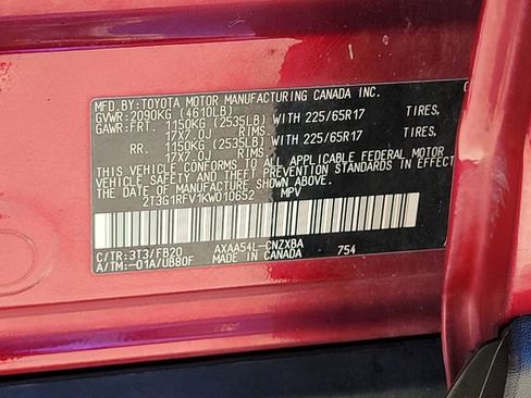 Used 2019 Toyota RAV4 LE w/ Carpet Mat Package image 22