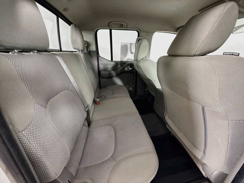 Used 2018 Nissan Frontier SV AWD/4WD image 30