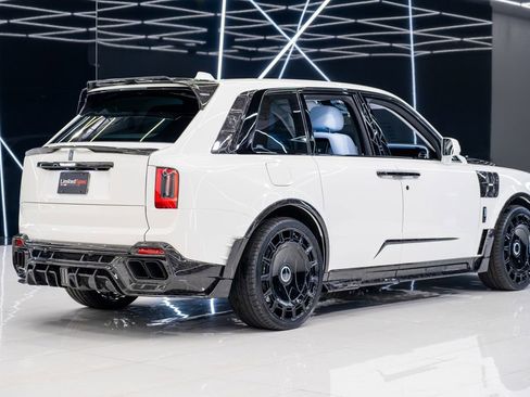 Used 2026 Rolls-Royce Cullinan image 21