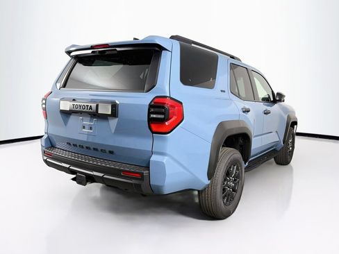 New 2026 Toyota 4Runner SR5 AWD/4WD image 9
